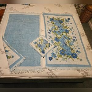 Vintage MCM Cotton Reversible Green Blue Floral Funky Fun Bath Towels Lot Of 3